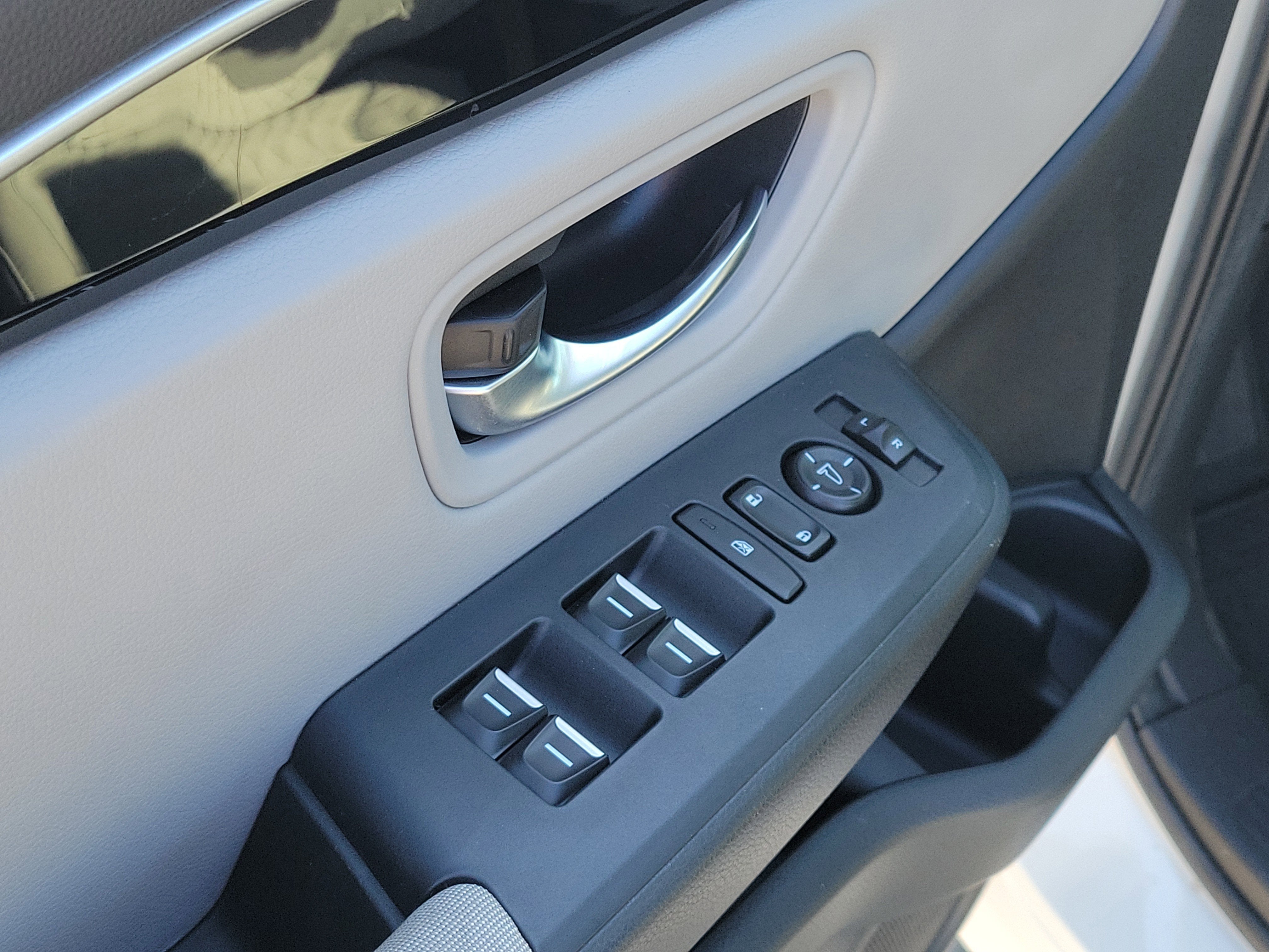 2023 Honda Pilot LX