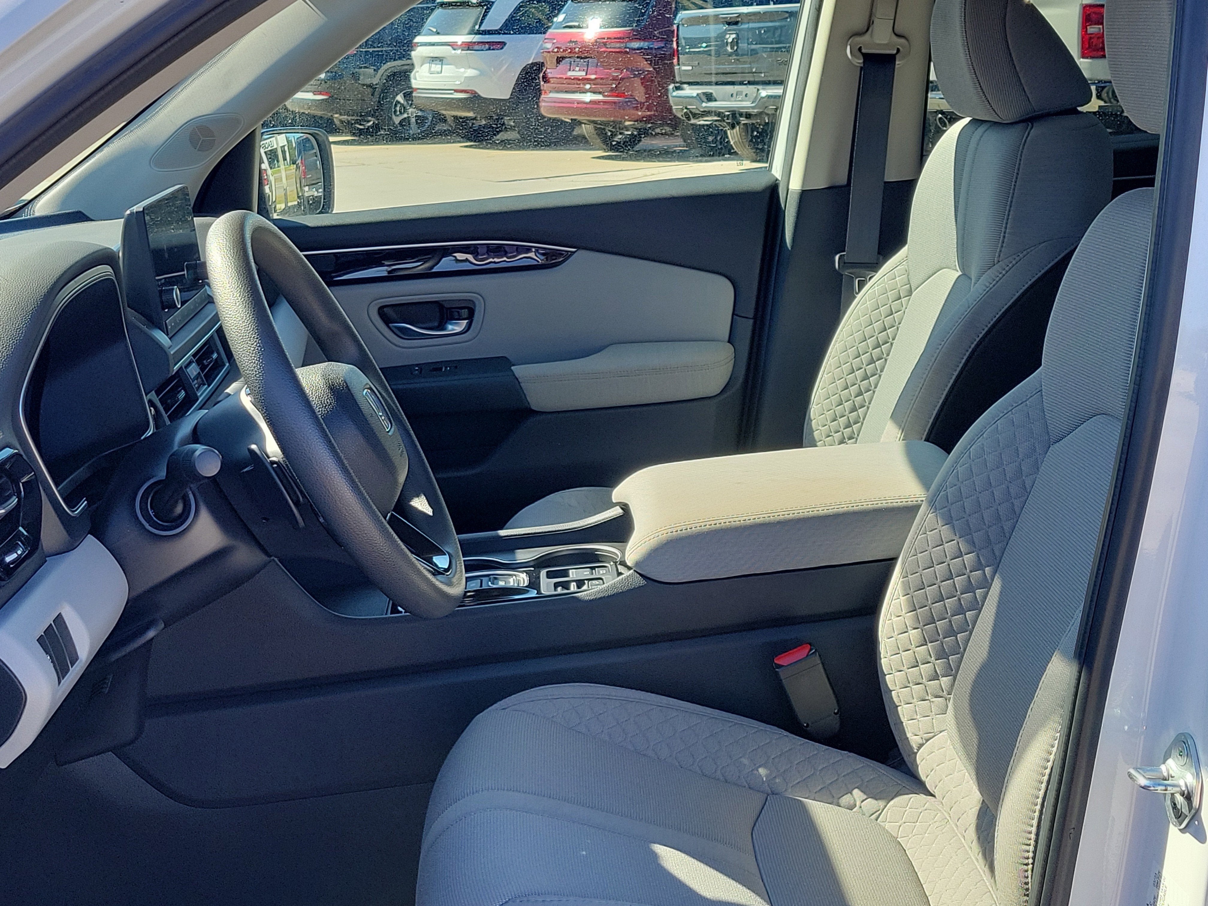 2023 Honda Pilot LX