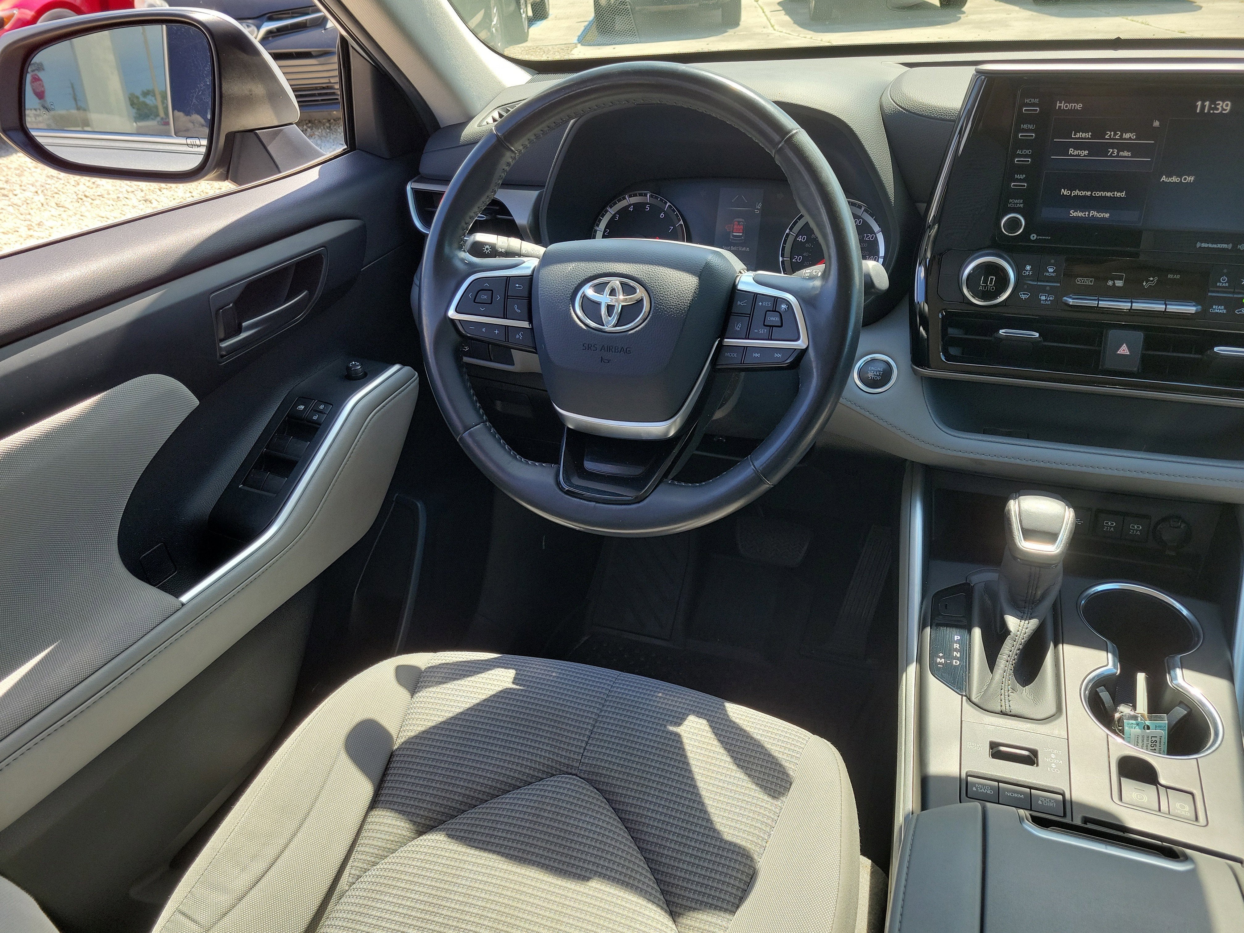 2020 Toyota Highlander LE