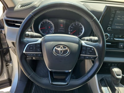 2020 Toyota Highlander LE