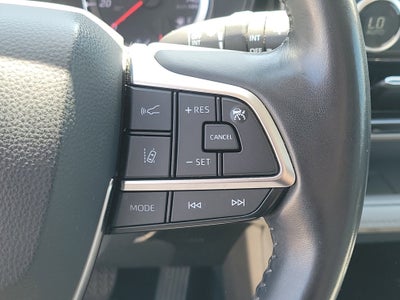 2020 Toyota Highlander LE