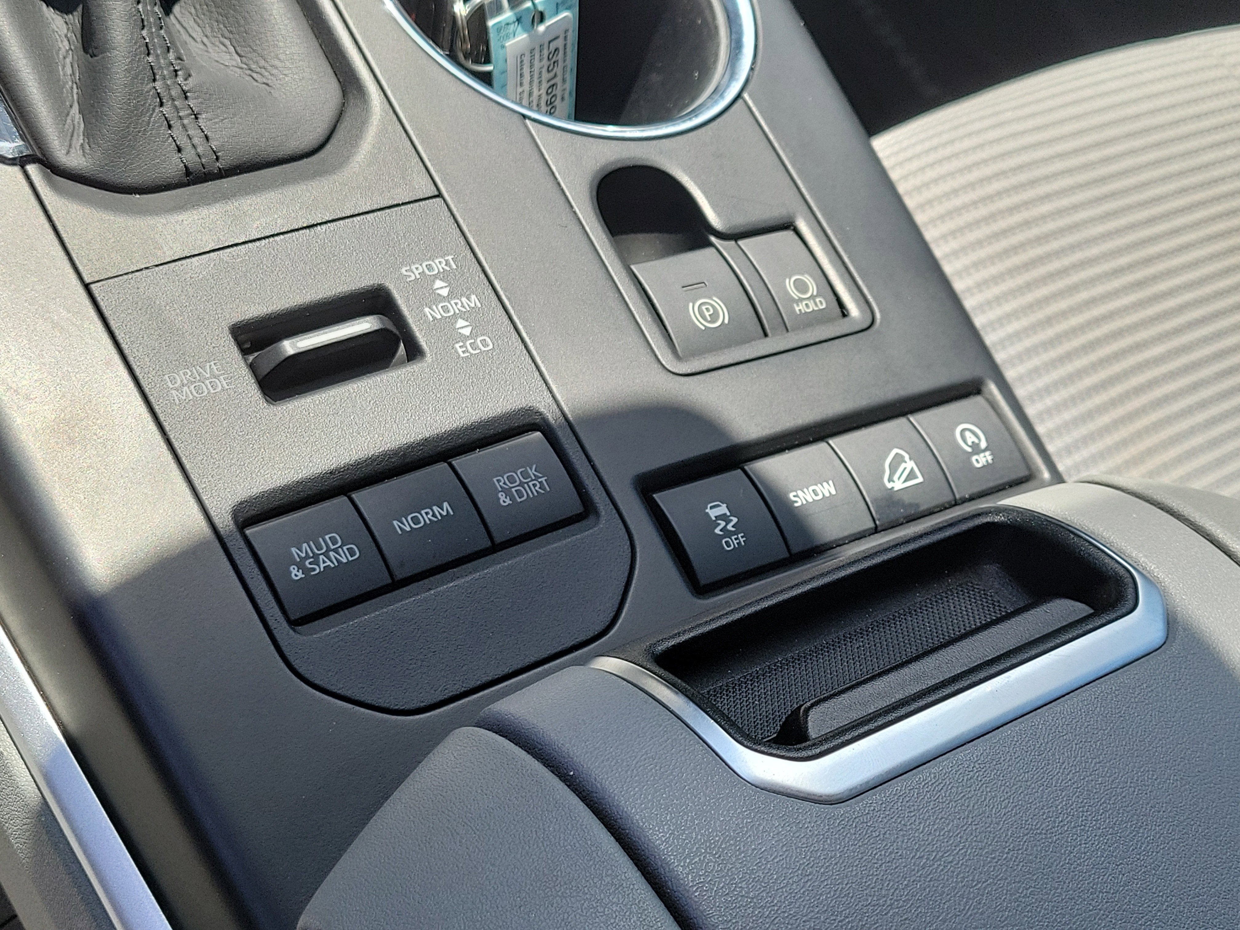 2020 Toyota Highlander LE
