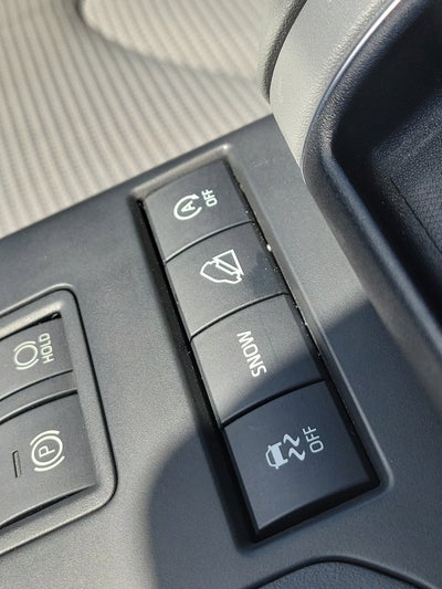 2020 Toyota Highlander LE