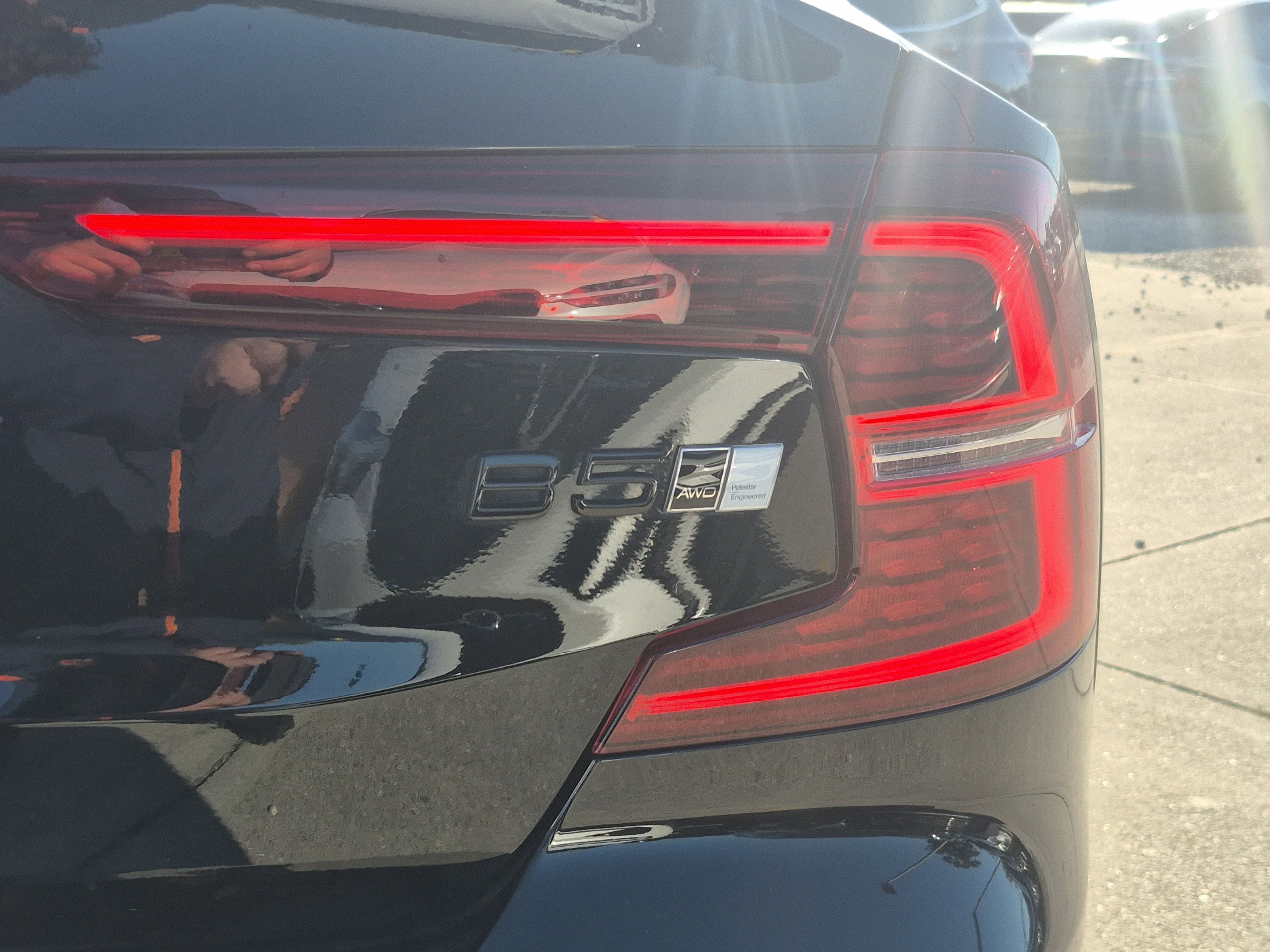 2024 Volvo S60 Plus Black Edition