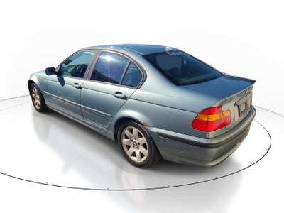 2004 BMW 3 Series 325xi
