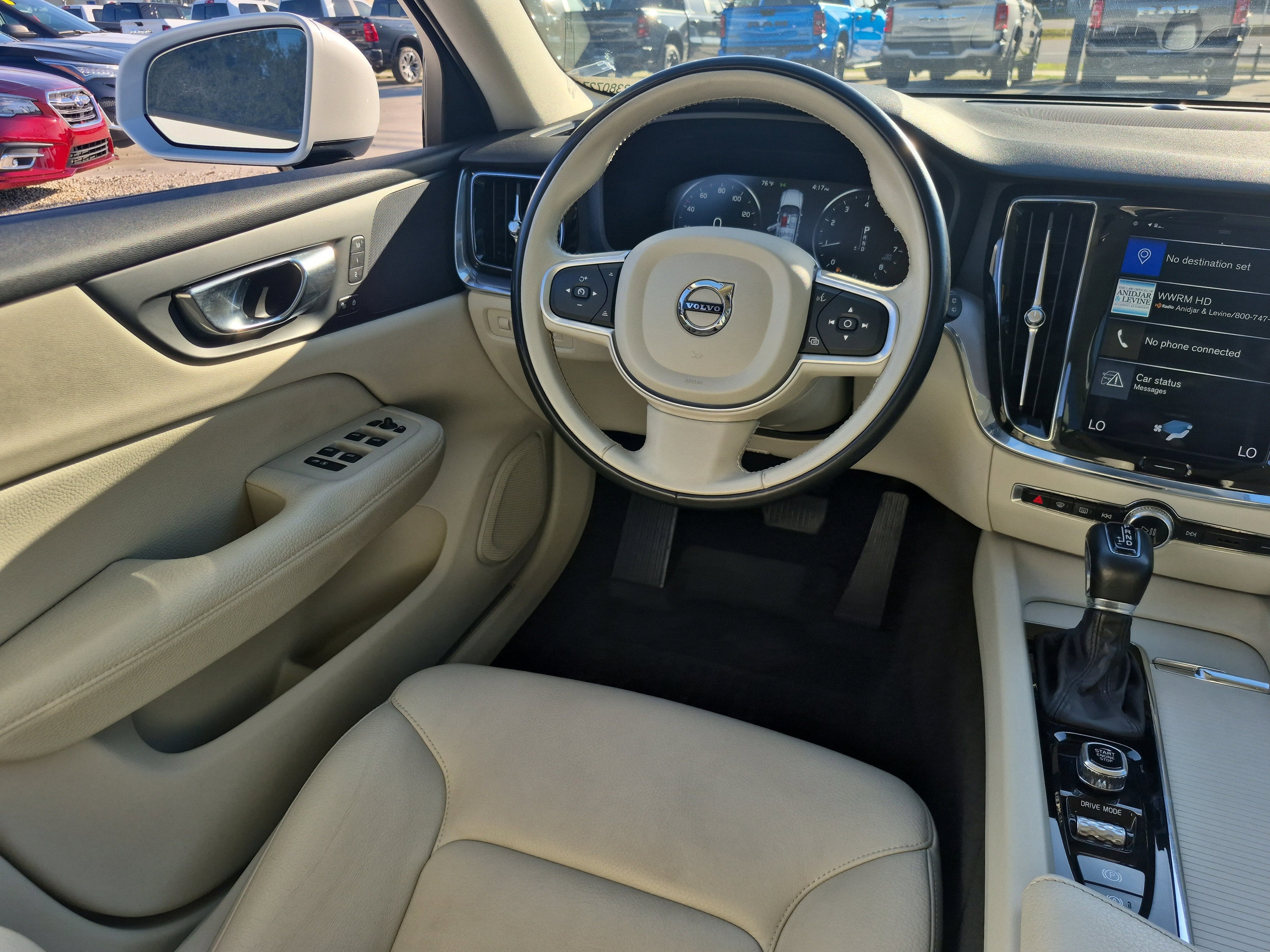 2020 Volvo V60 Momentum