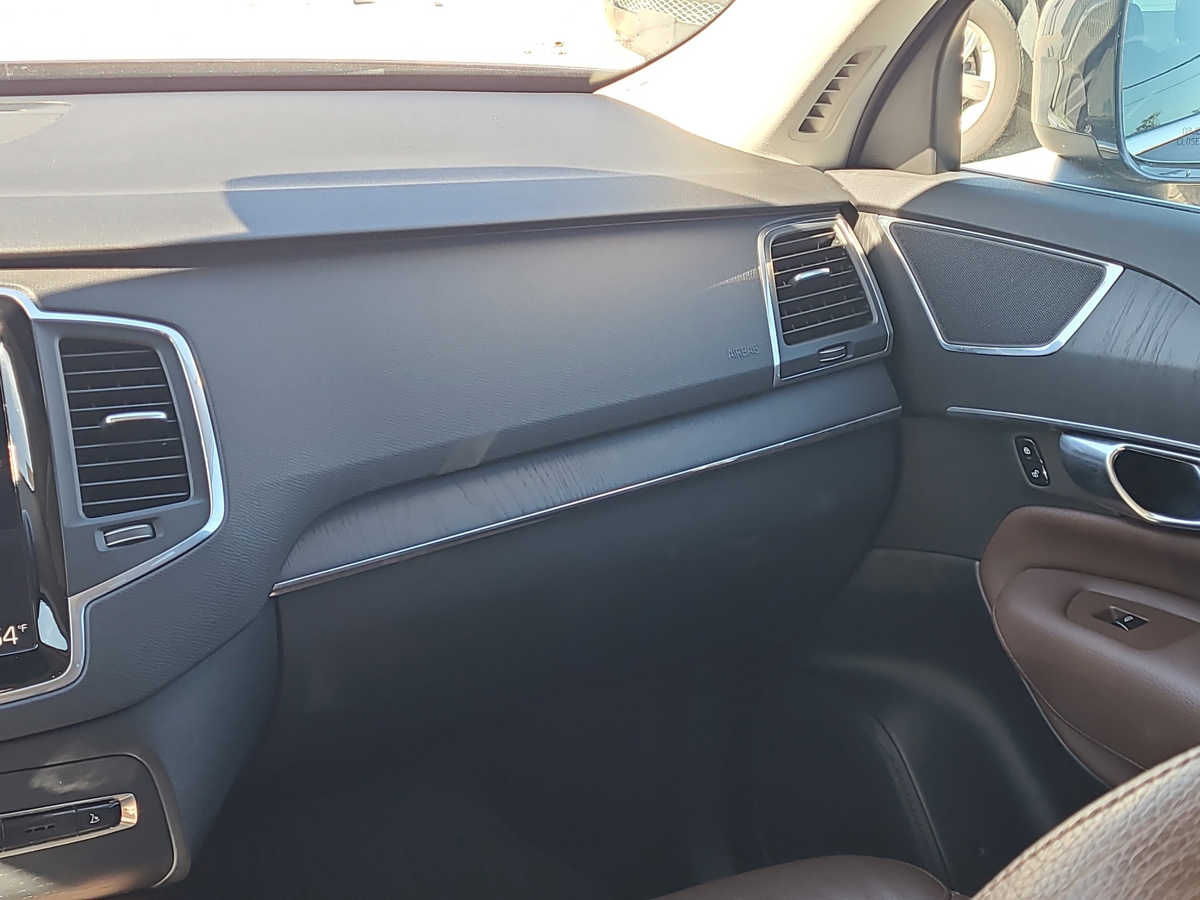 2020 Volvo XC90 Momentum