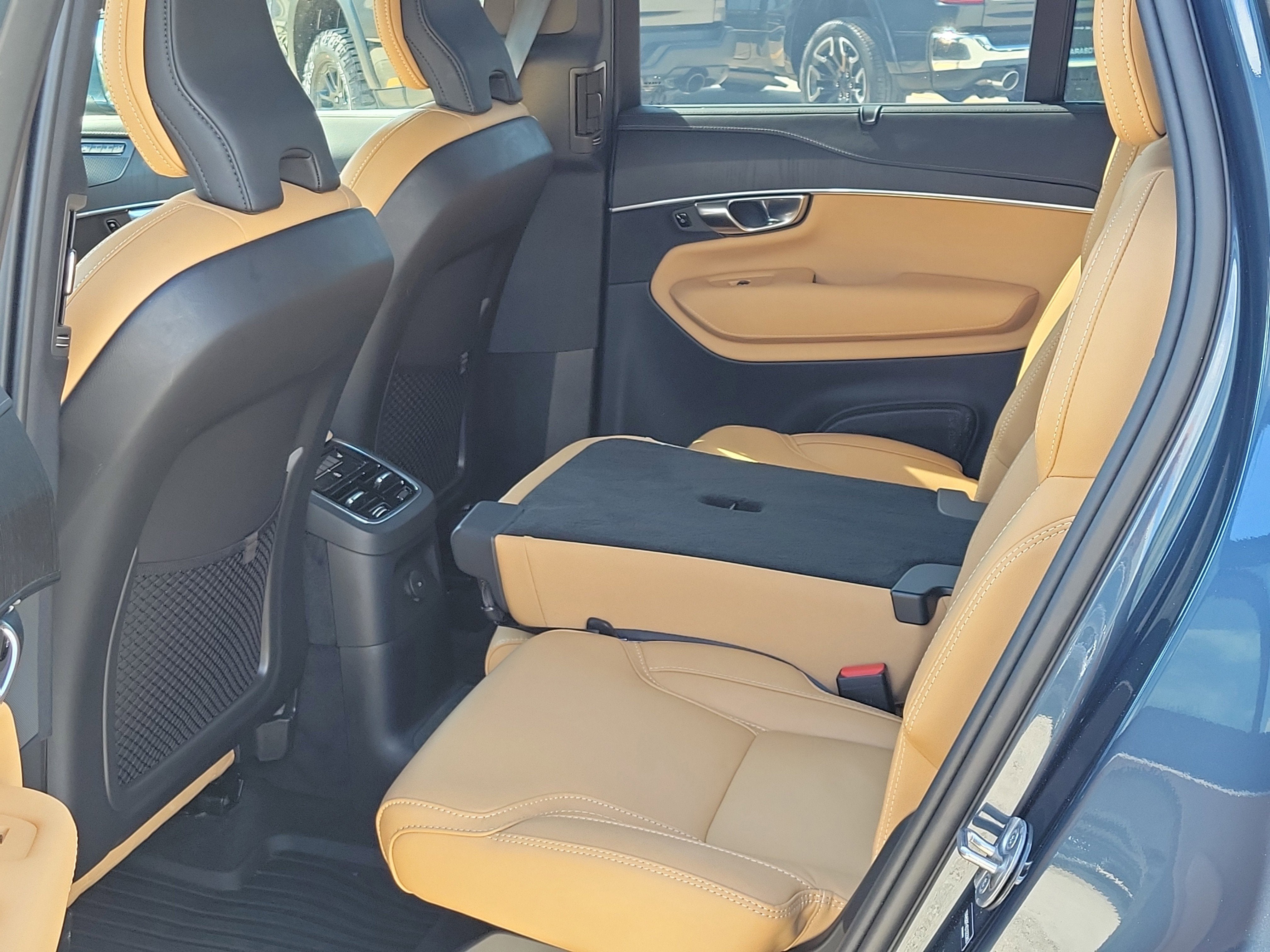 2025 Volvo XC90 Plug-In Hybrid Ultra