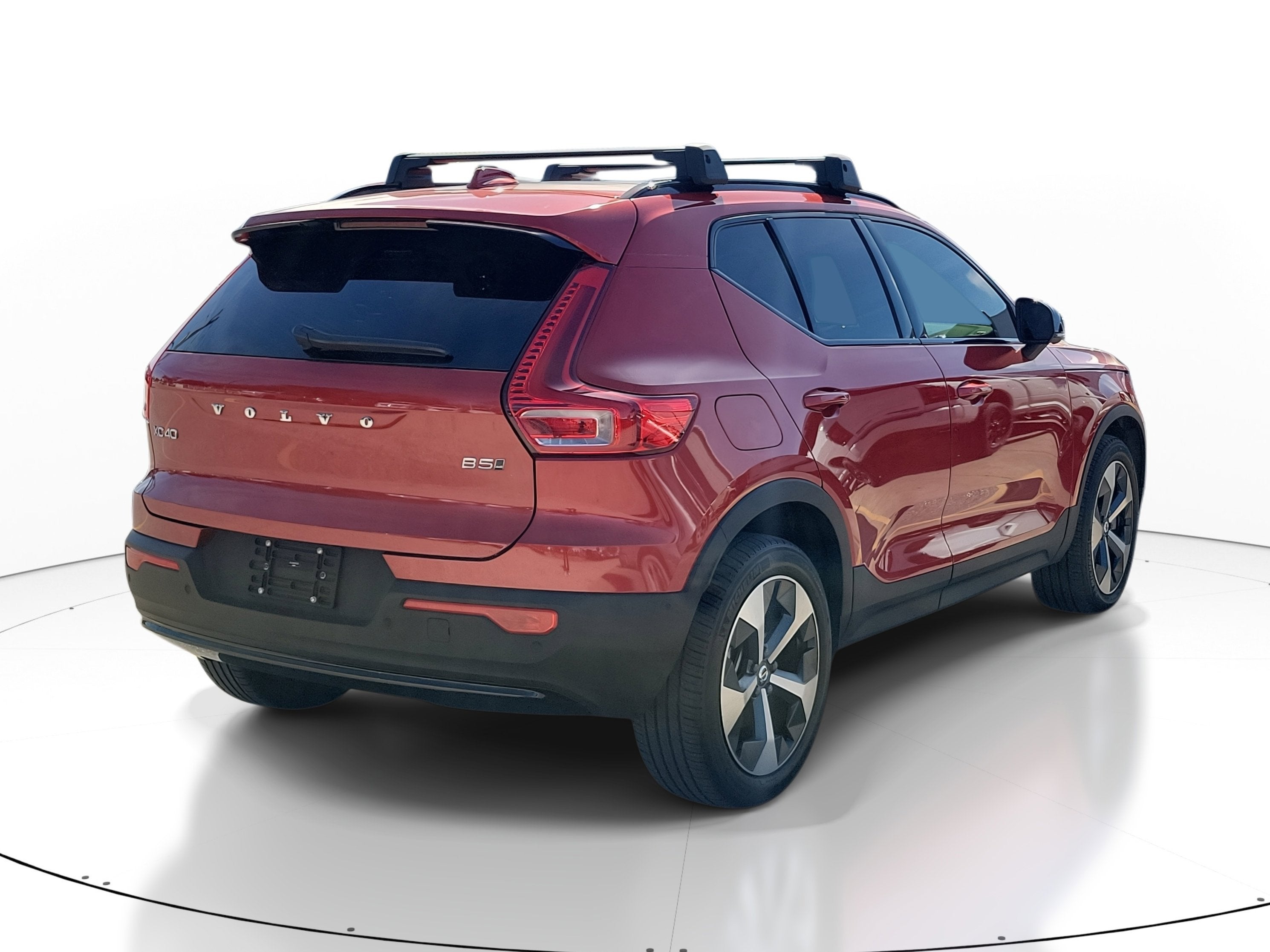 2023 Volvo XC40 Plus Dark Theme