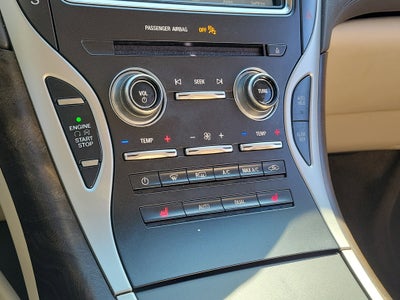 2019 Lincoln Nautilus Select