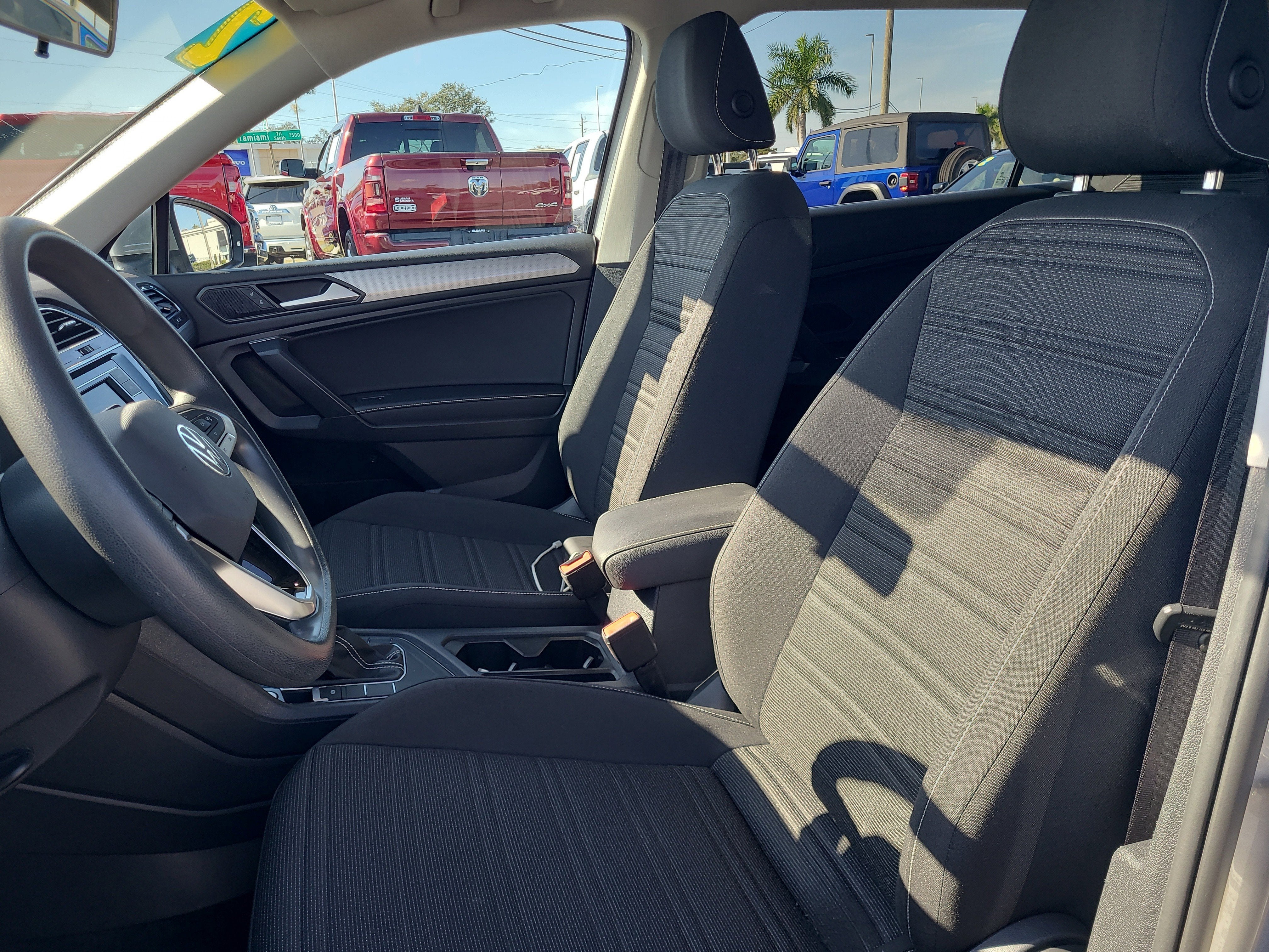 2022 Volkswagen Tiguan S