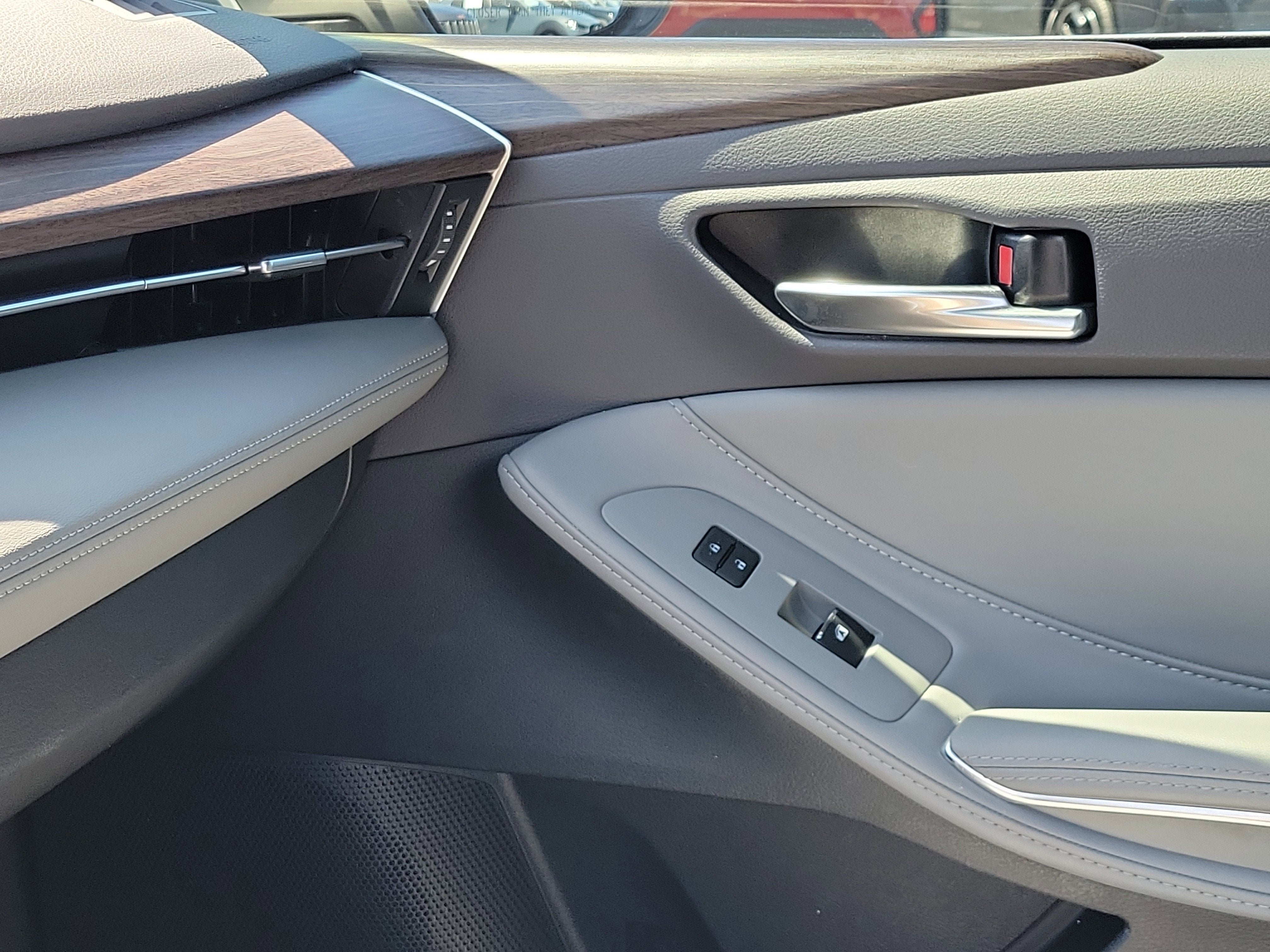 2021 Toyota Avalon XLE