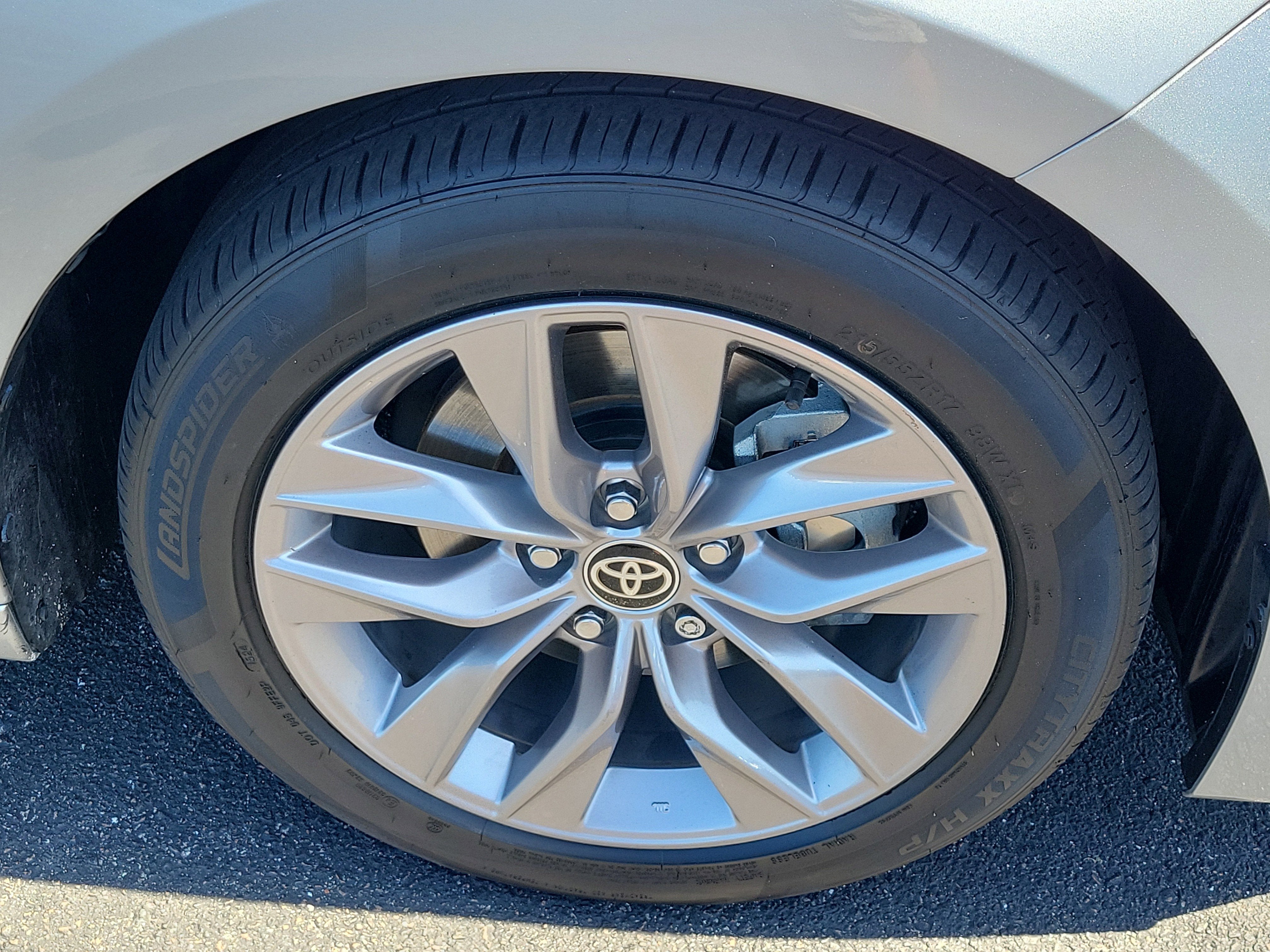 2021 Toyota Avalon XLE