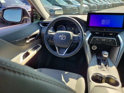 2023 Toyota Venza LE