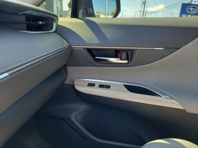 2023 Toyota Venza LE