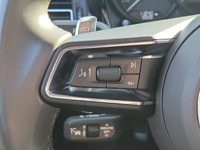 2025 Porsche Macan T