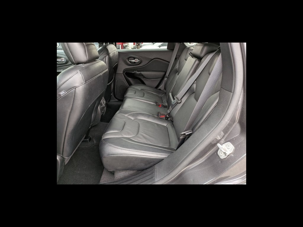 2023 Jeep Cherokee Altitude Lux