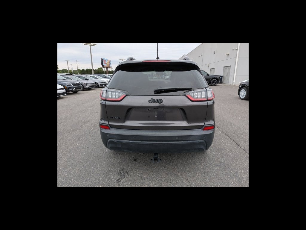 2023 Jeep Cherokee Altitude Lux