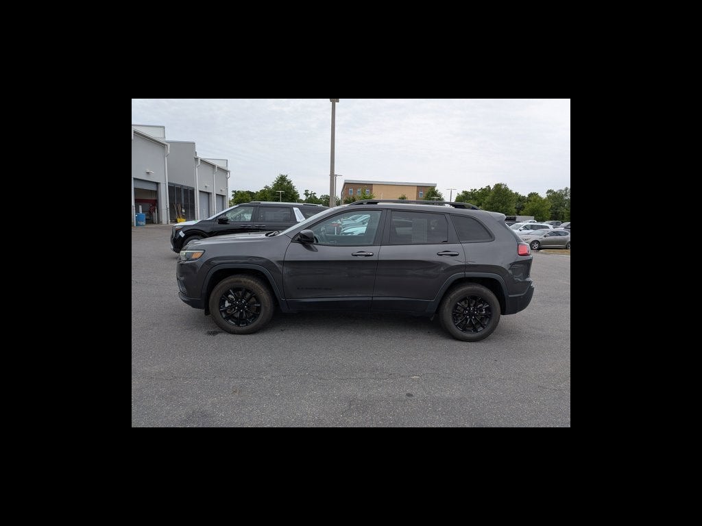 2023 Jeep Cherokee Altitude Lux