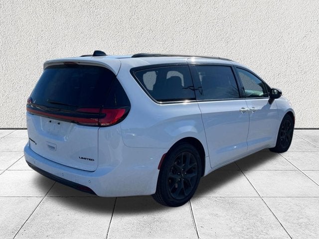 2025 Chrysler Pacifica Limited