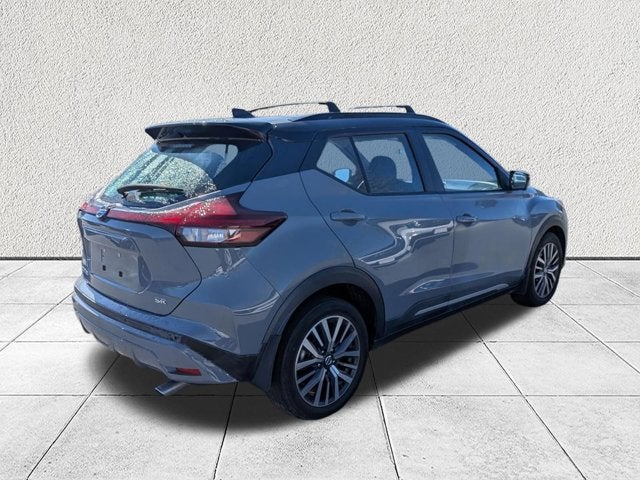 2021 Nissan Kicks SR