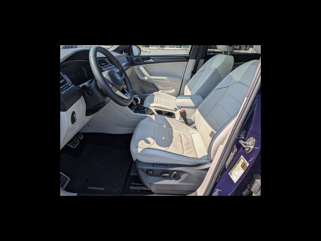 2023 Volkswagen Tiguan SEL R-Line