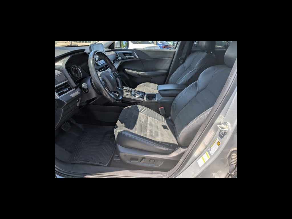 2023 Mitsubishi Outlander Ralliart