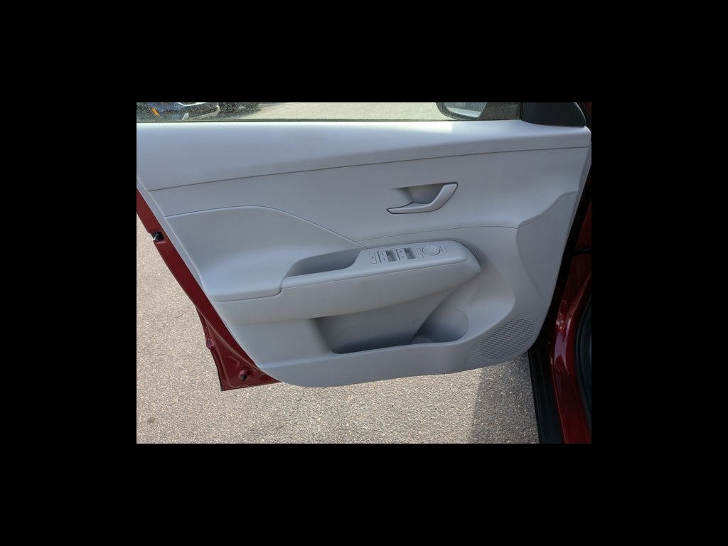 2025 Hyundai Kona SEL