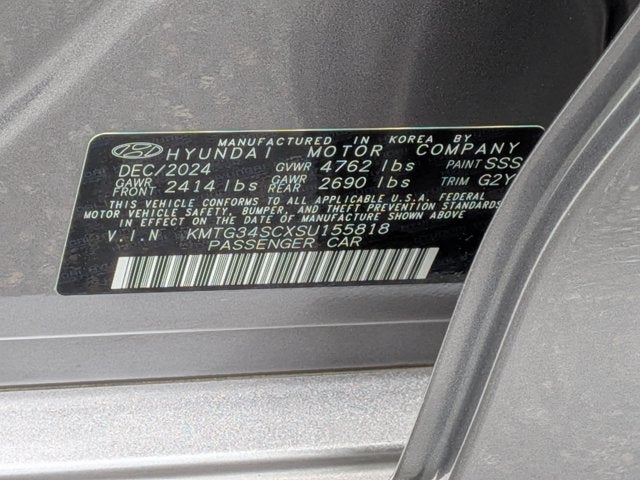 2025 Genesis G70 2.5T