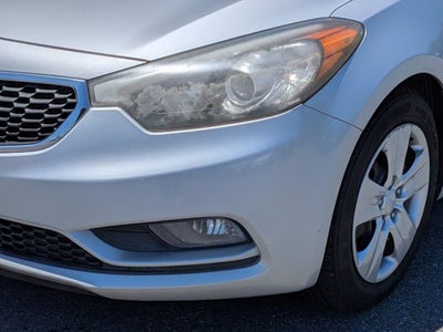 2016 Kia Forte 5-Door LX