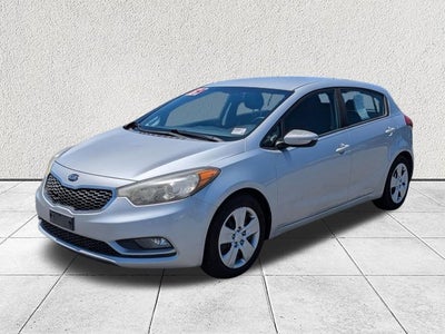2016 Kia Forte 5-Door LX