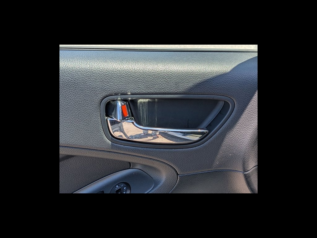2016 Kia Forte 5-Door LX