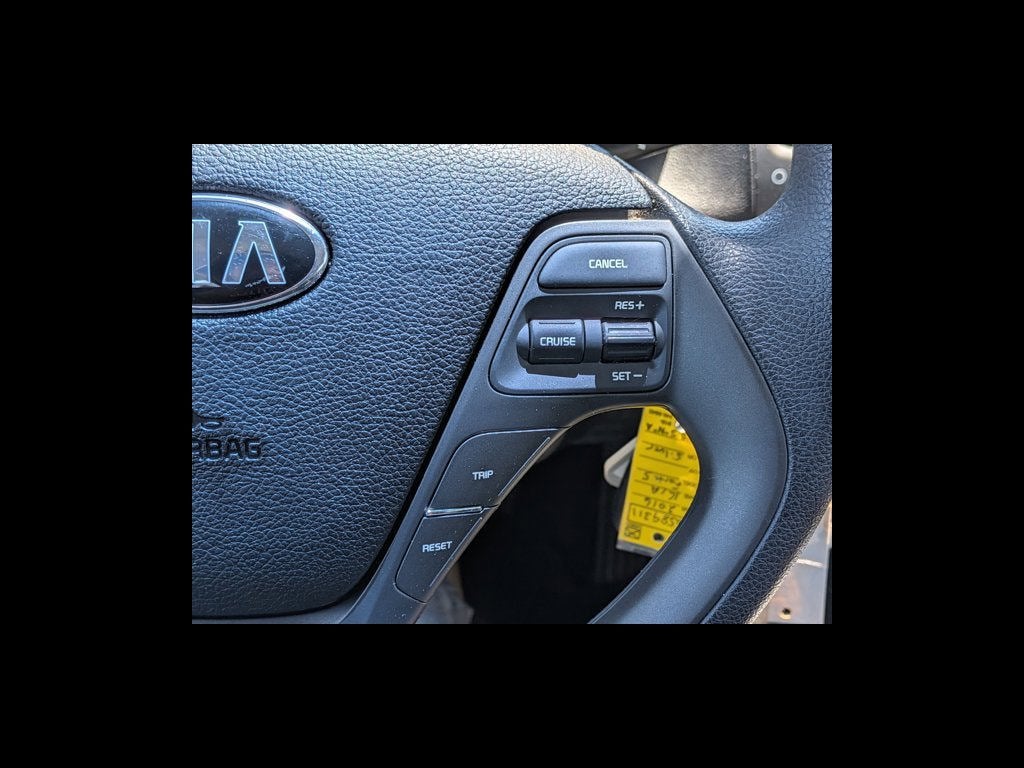 2016 Kia Forte 5-Door LX