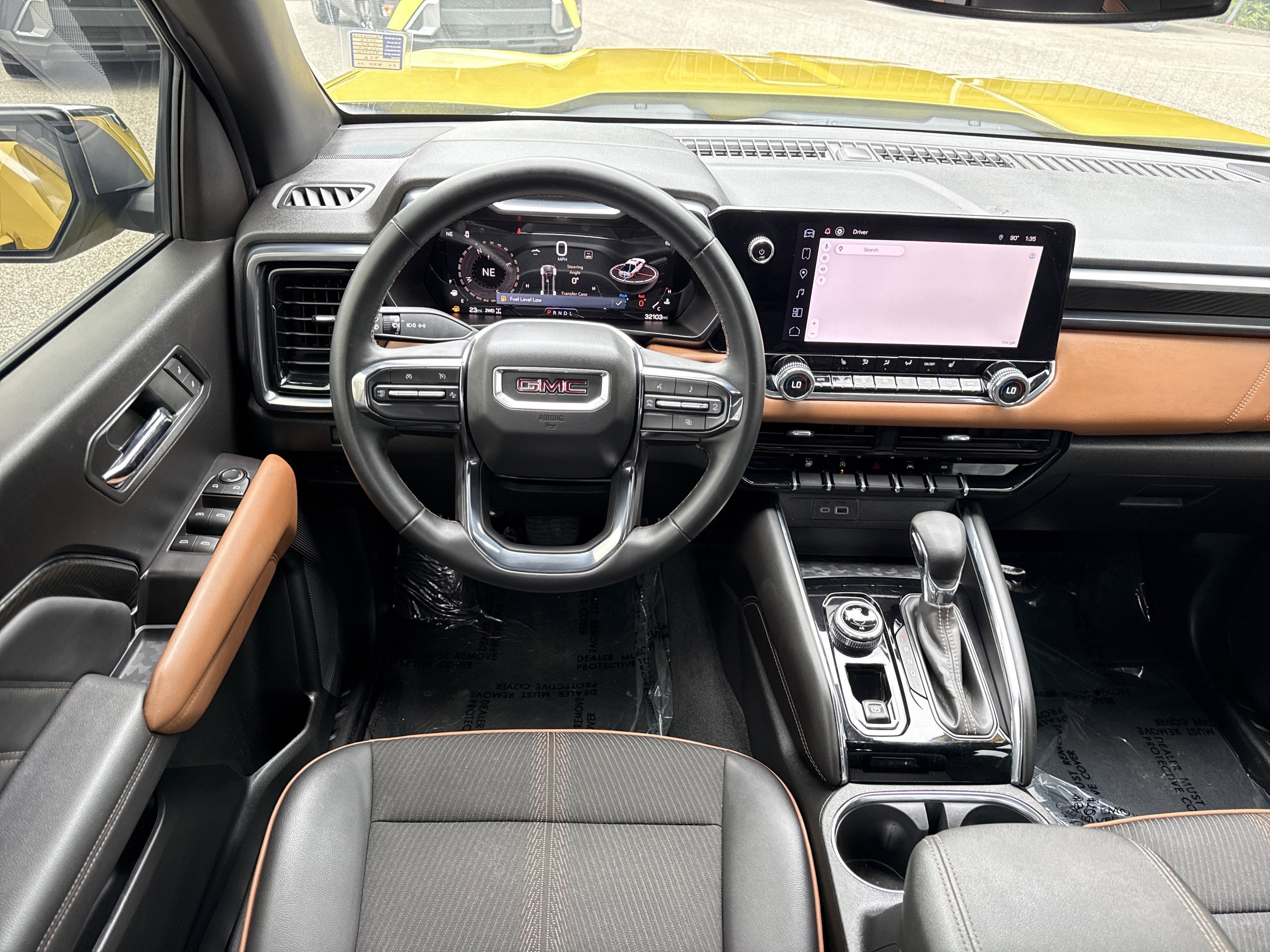 2024 GMC Canyon 4WD AT4