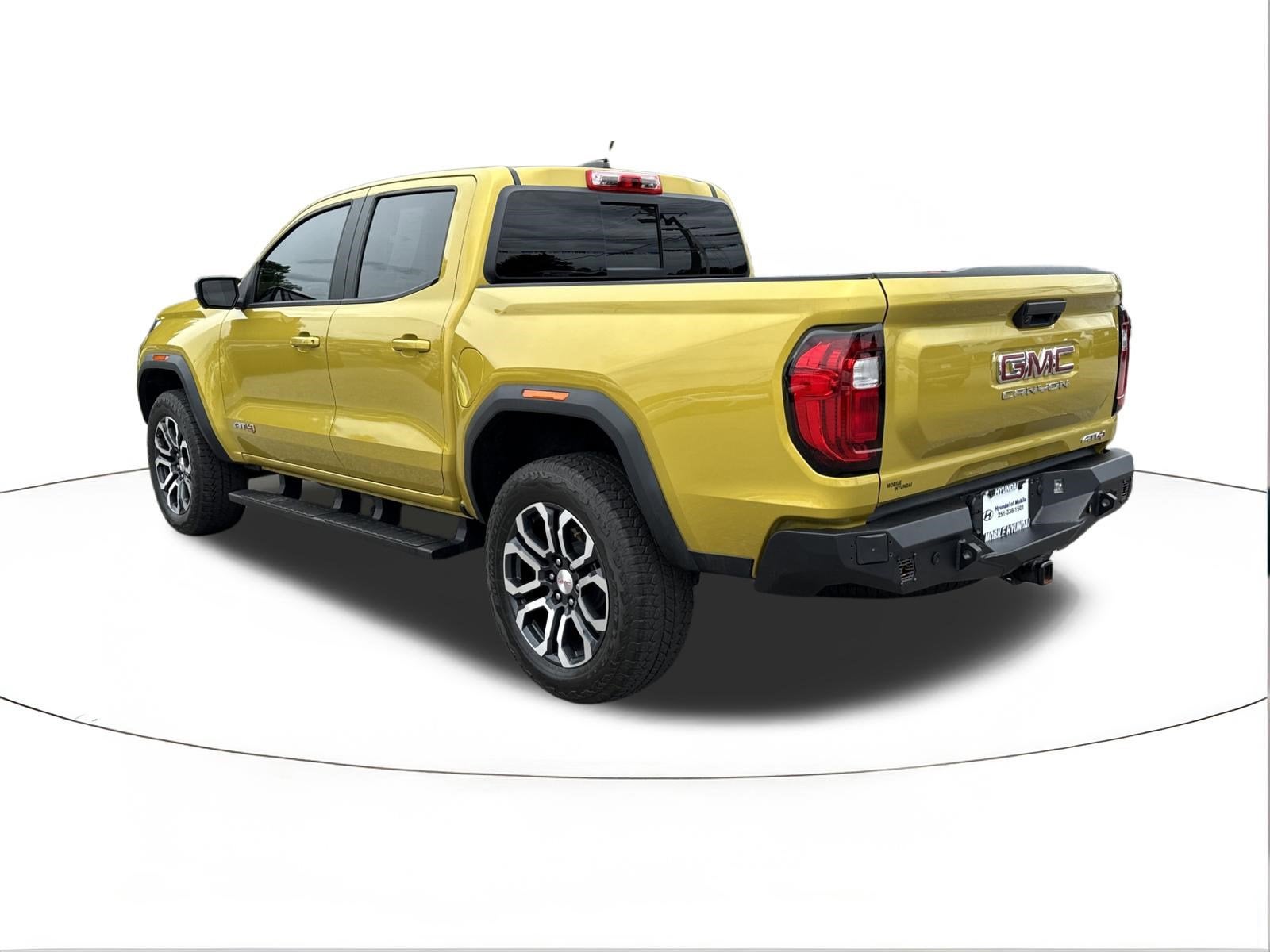 2024 GMC Canyon 4WD AT4