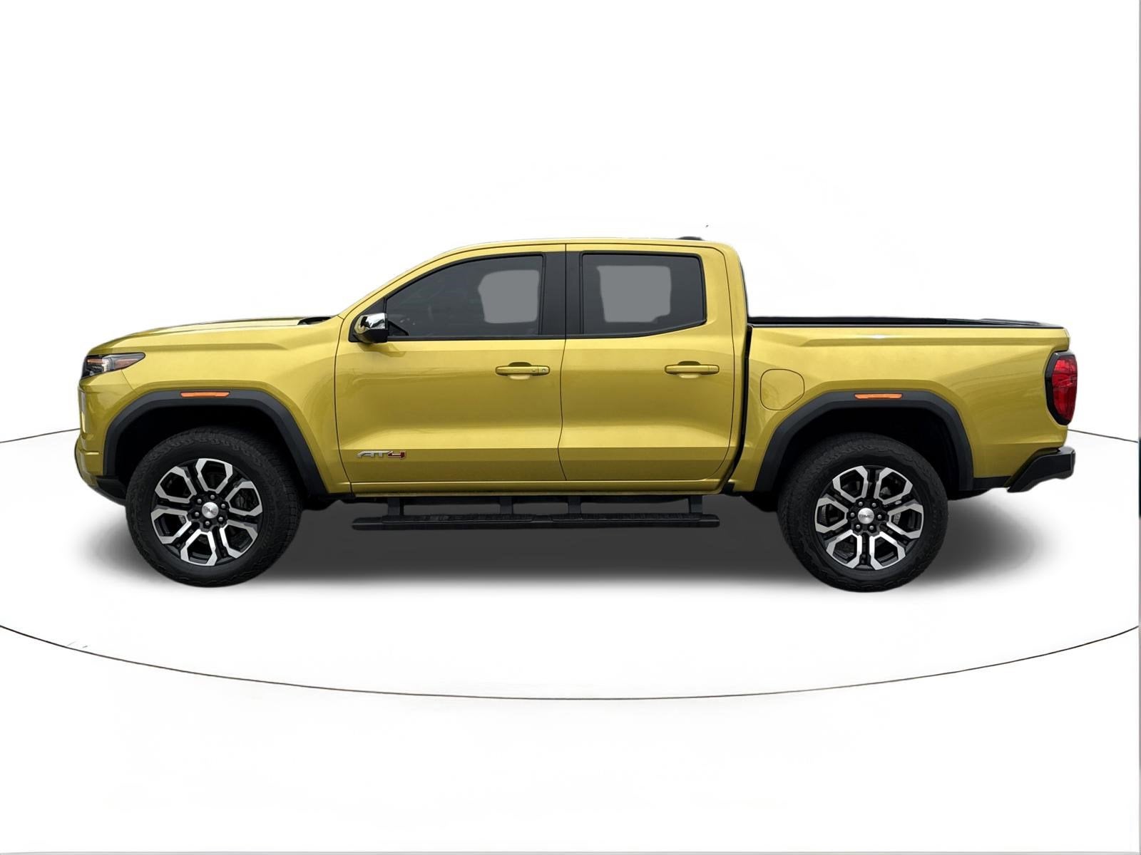 2024 GMC Canyon 4WD AT4
