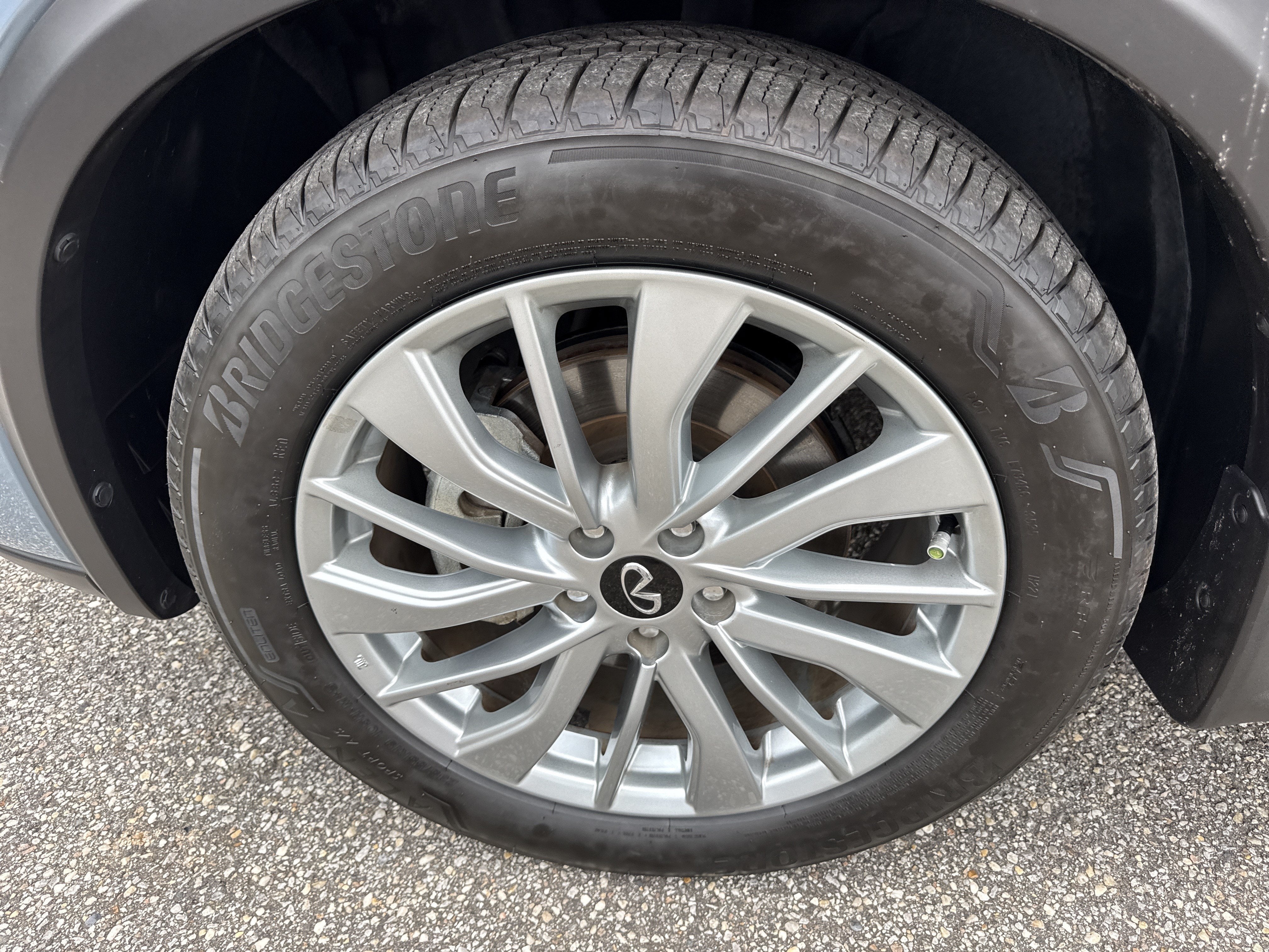 2023 INFINITI QX50 LUXE