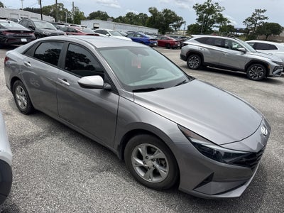 2023 Hyundai Elantra SE