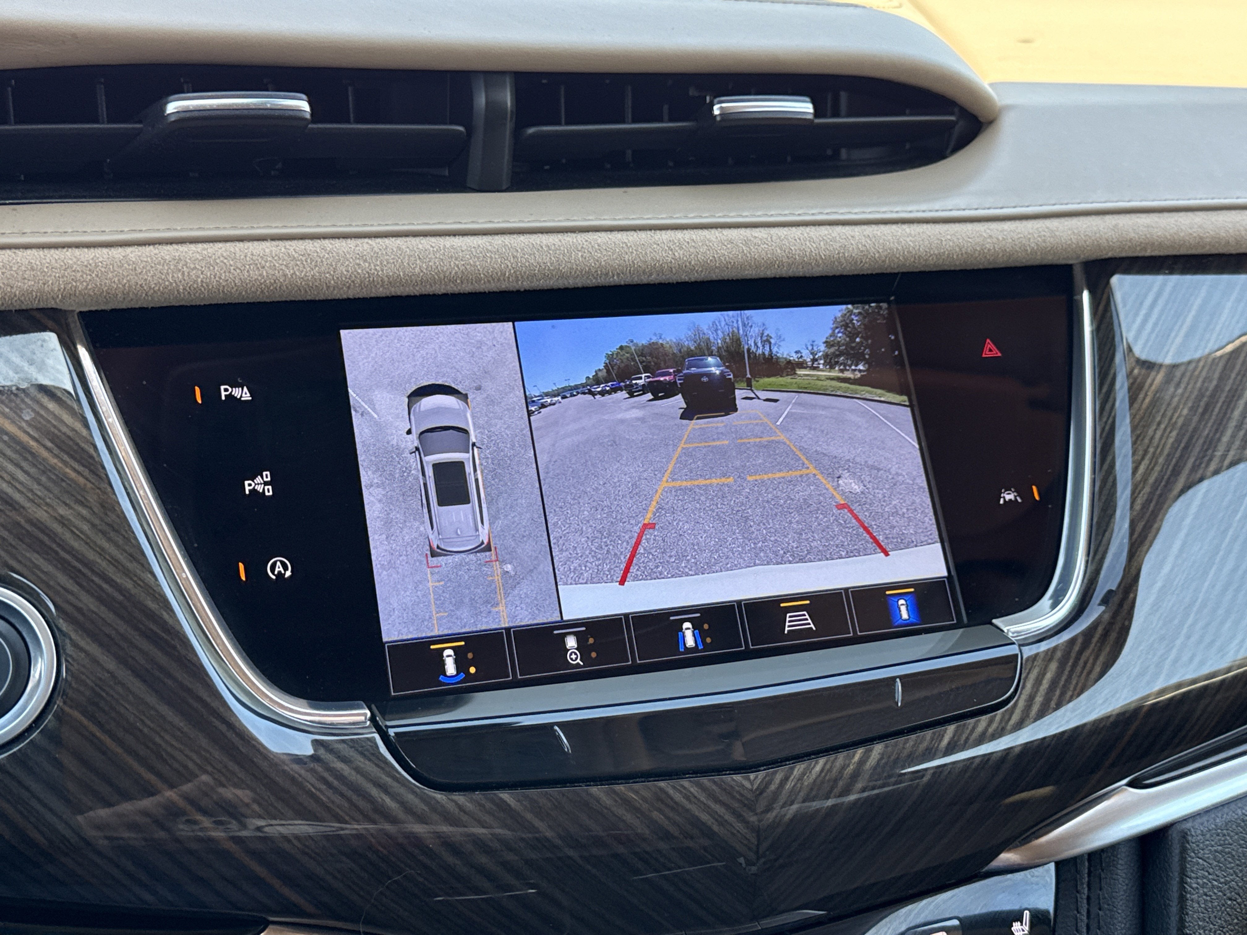 2023 Cadillac XT6 AWD Sport