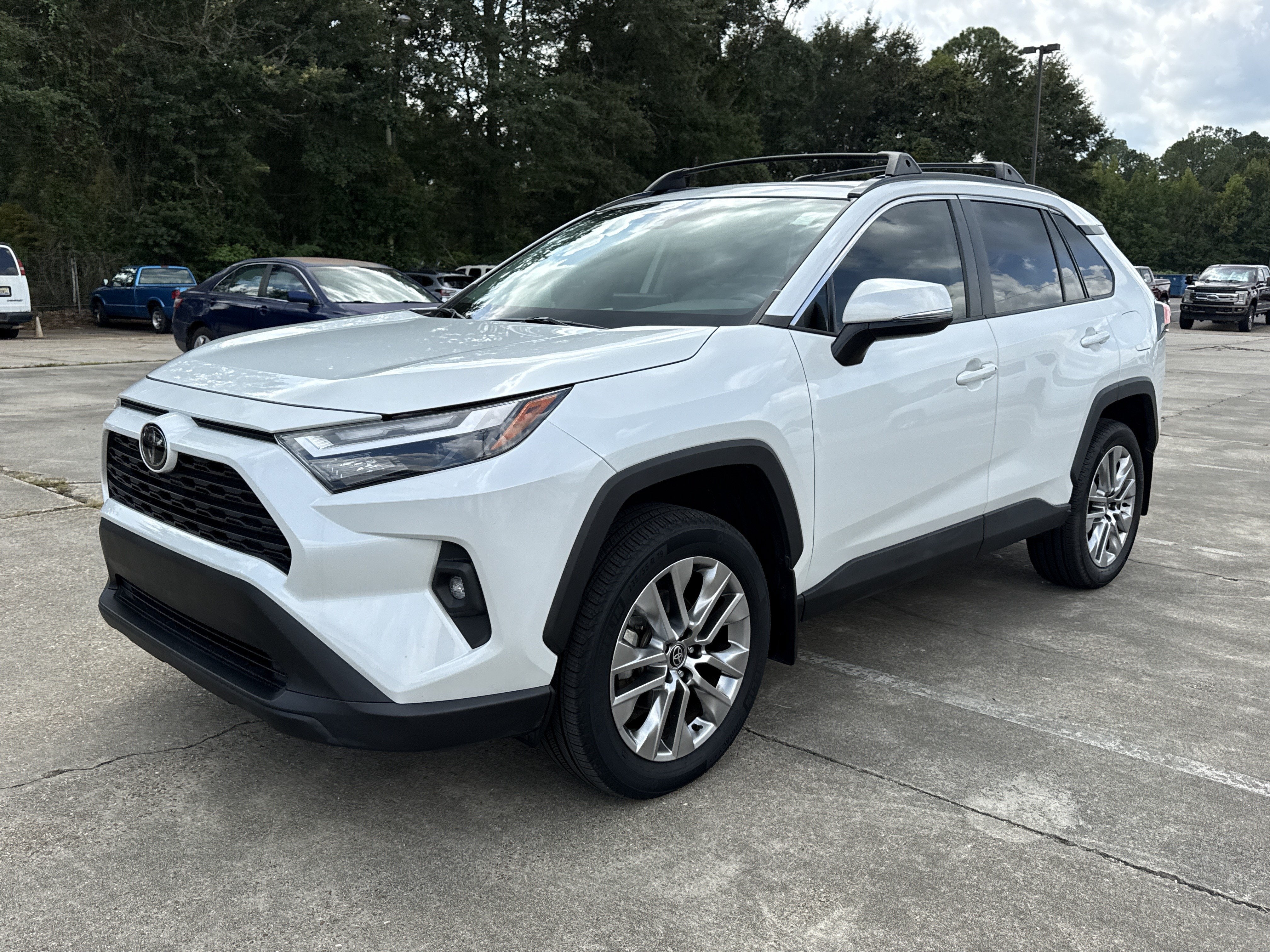 2024 Toyota RAV4 XLE Premium