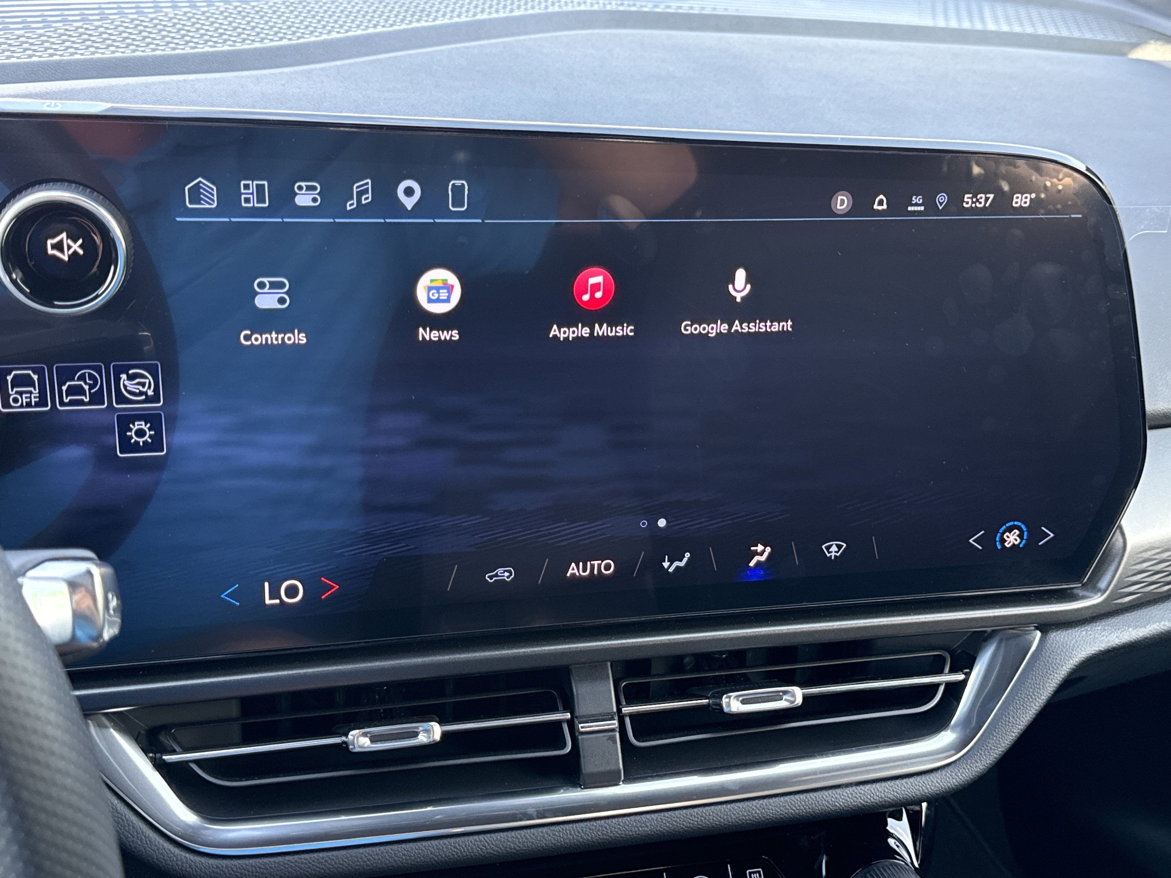 2026 Chevrolet Equinox EV LT1 w/PCY