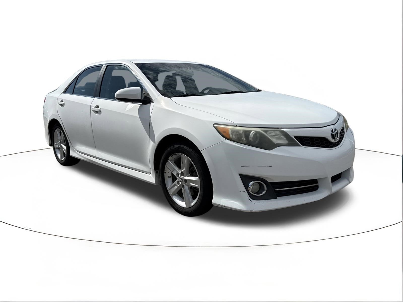 2014 Toyota Camry SE