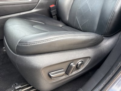 2022 Toyota Highlander Hybrid Platinum