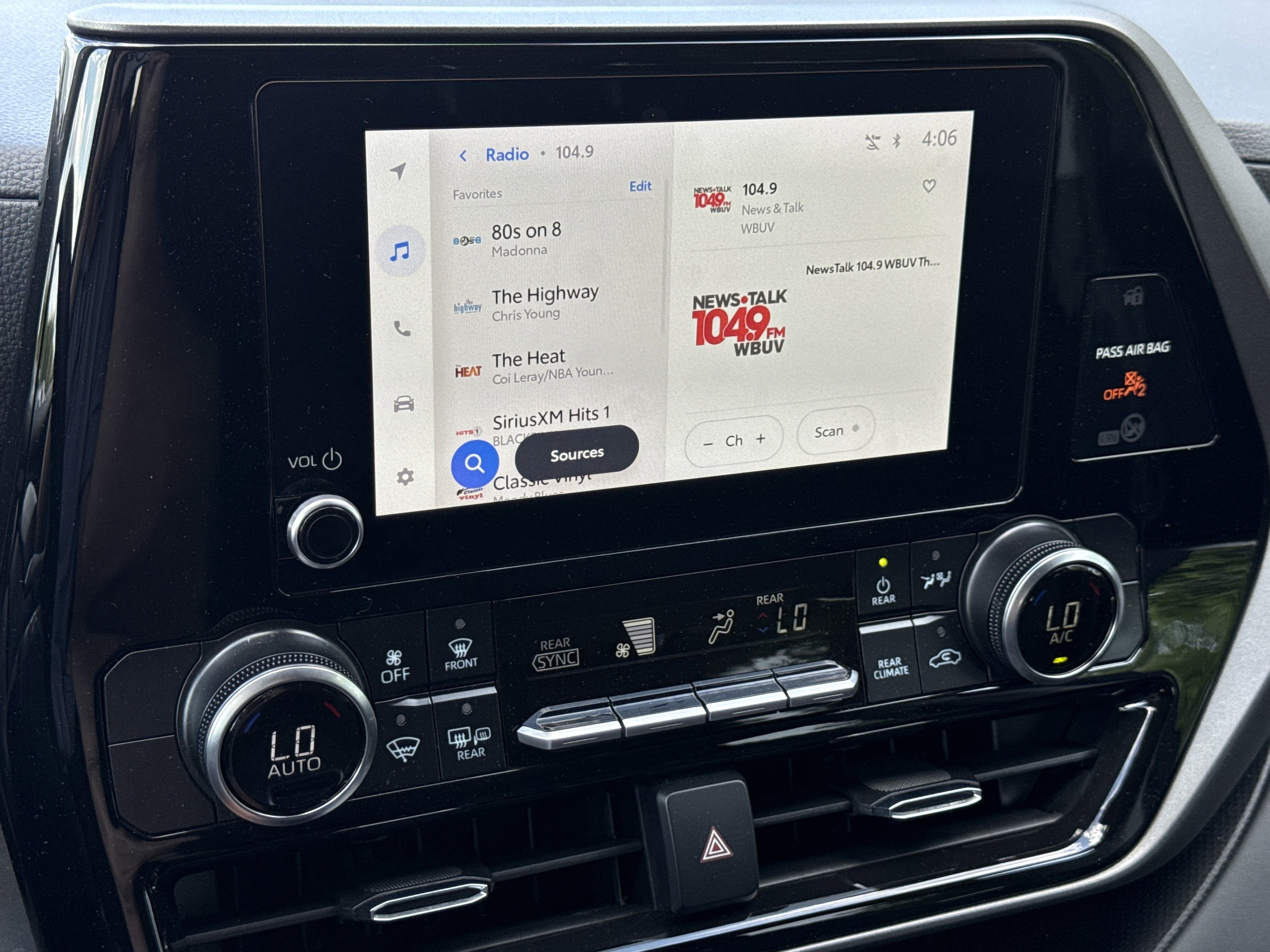 2025 Toyota Highlander LE