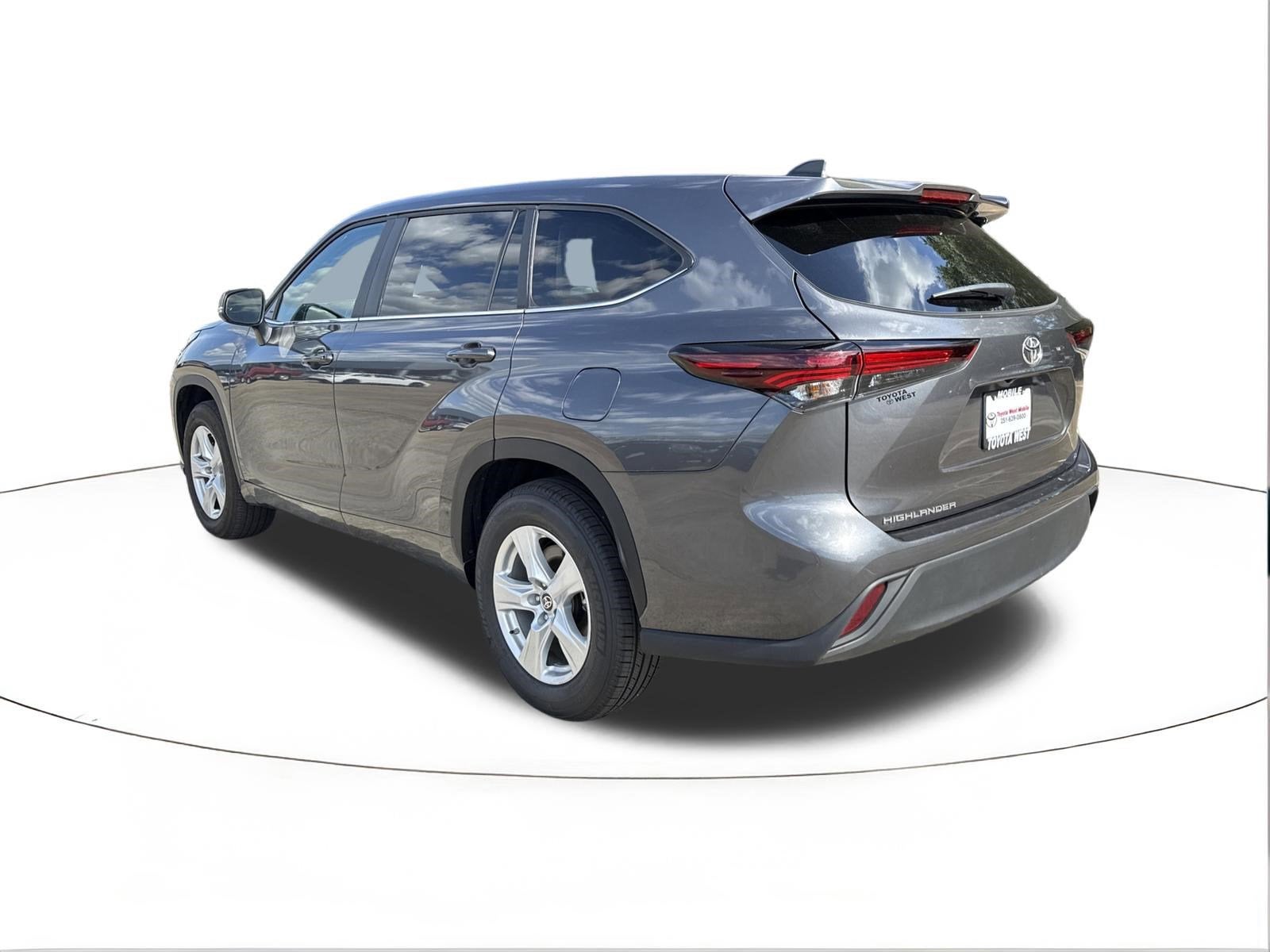 2025 Toyota Highlander LE