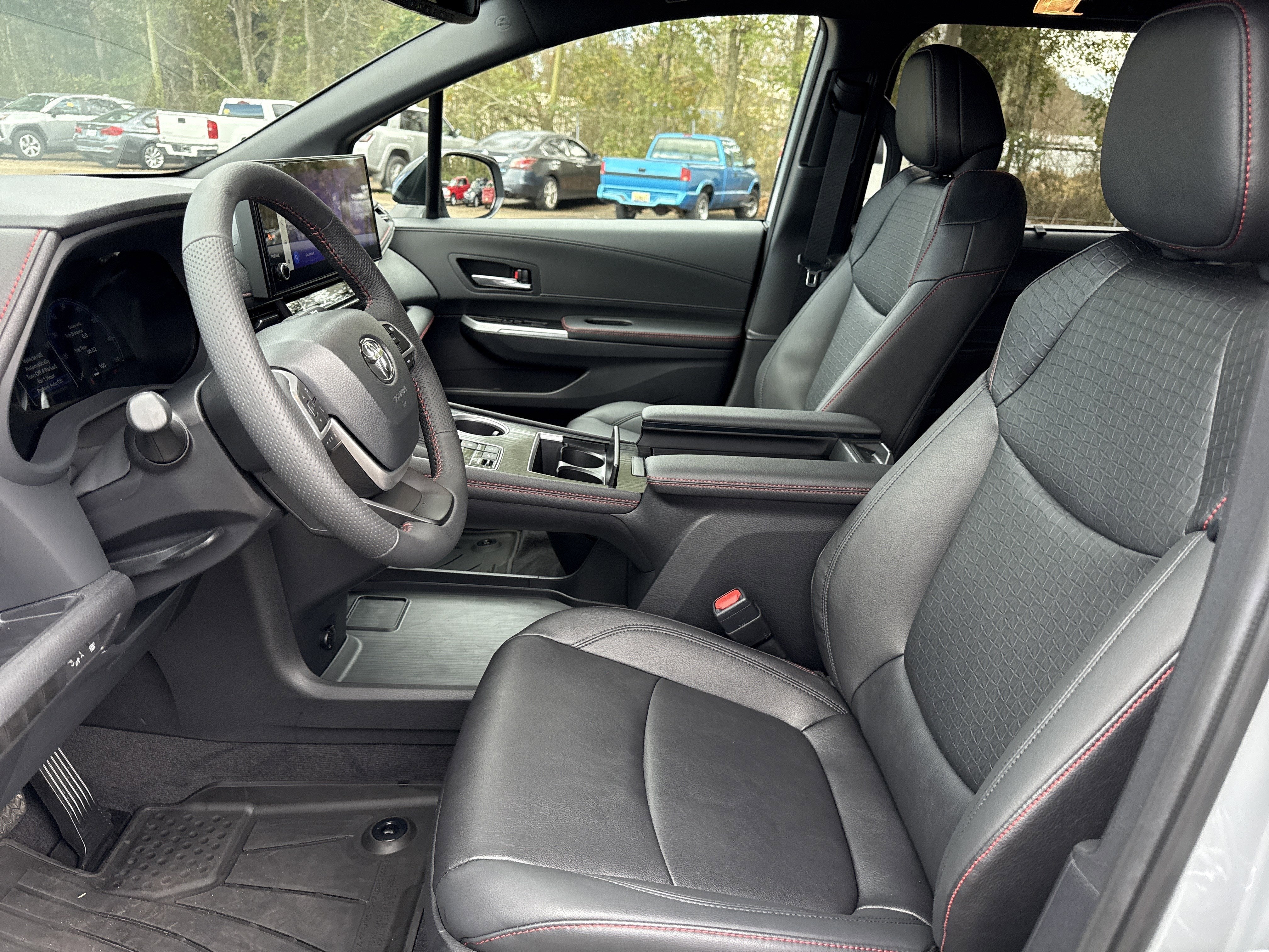 2025 Toyota Sienna XSE