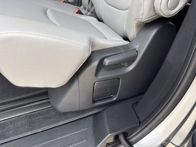 2025 Toyota Sienna Base