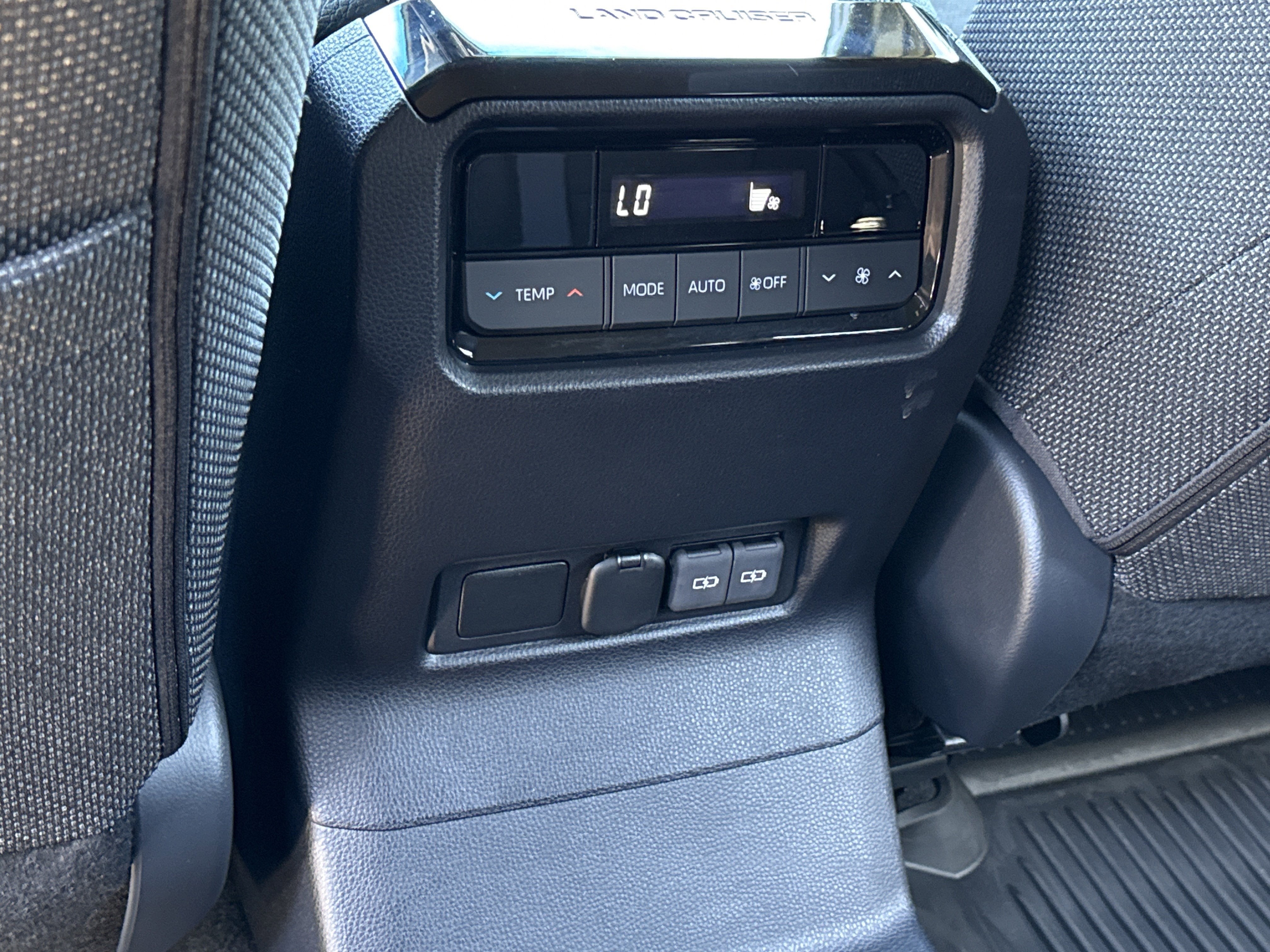 2025 Toyota Land Cruiser Base