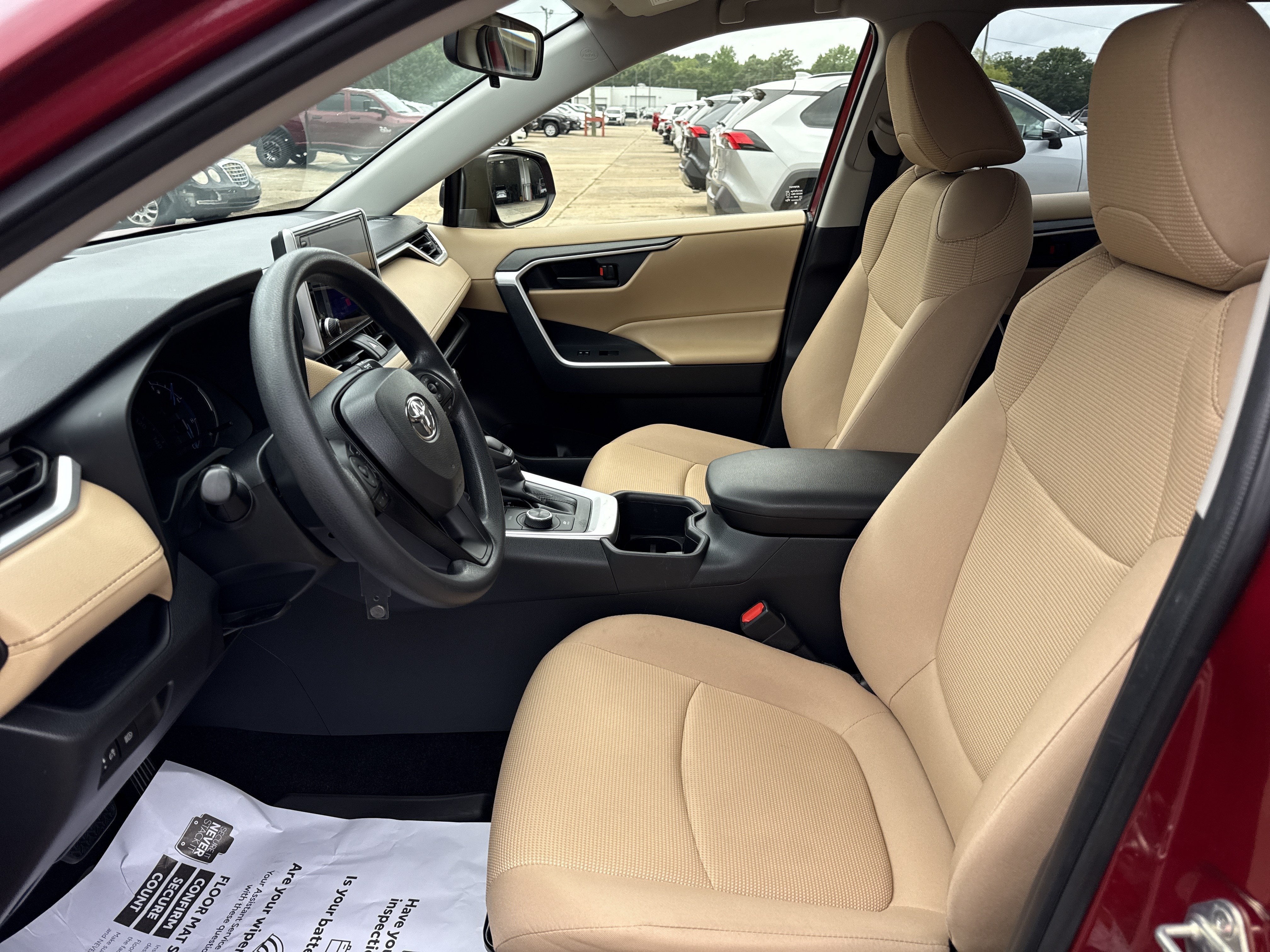 2025 Toyota RAV4 Hybrid LE