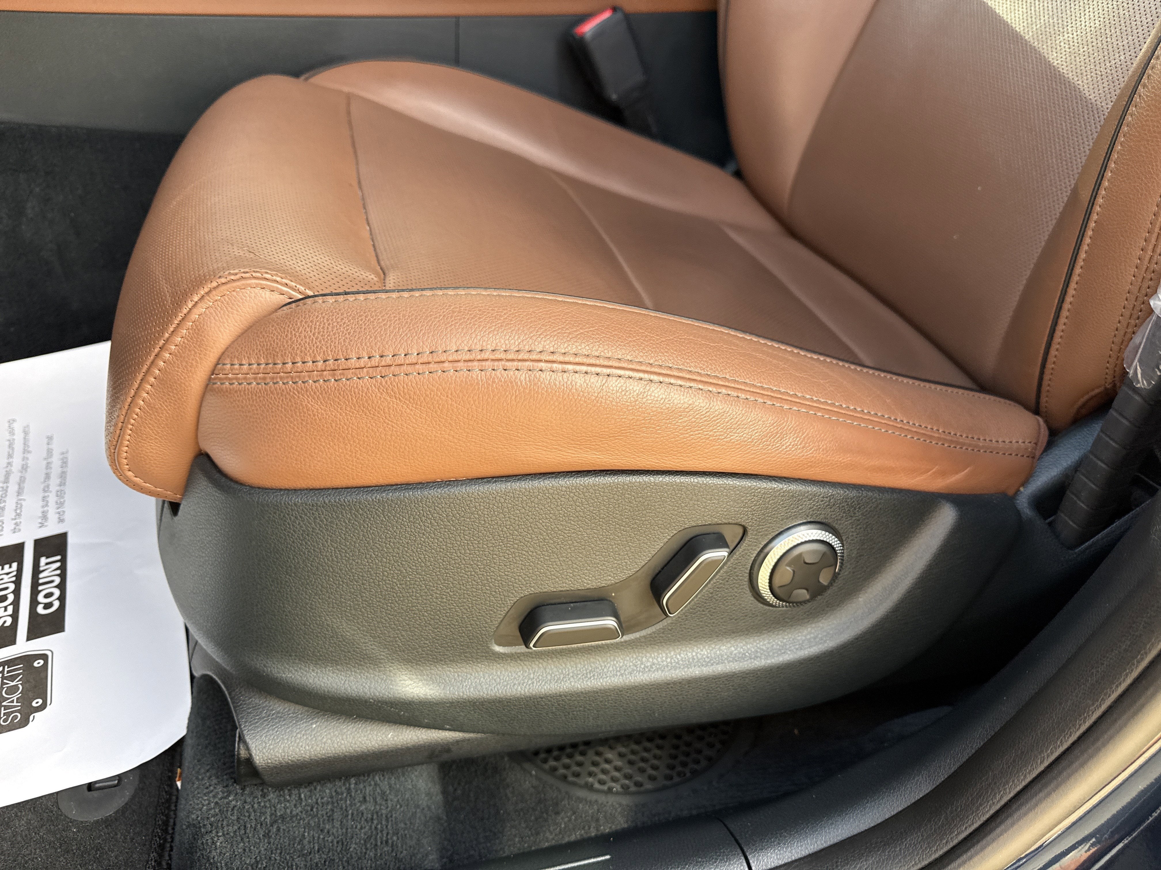 2022 Genesis GV70 2.5T